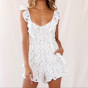 NWT Selfie Leslie Lace Ruffle Romper
